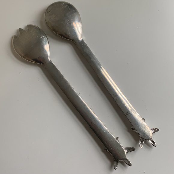 Shell Motif Salad Server Set - Picture 5 of 6